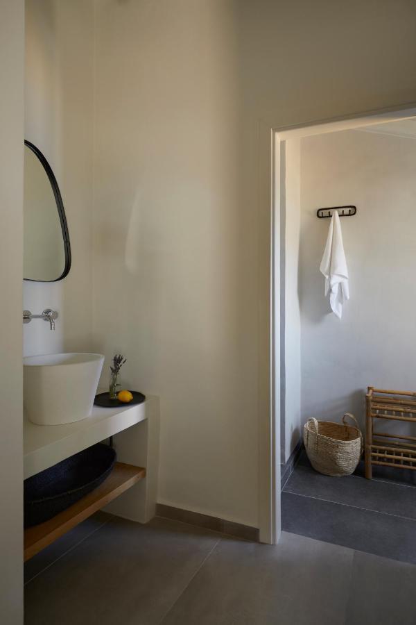 Stimata Hotel Kythnos Bagian luar foto
