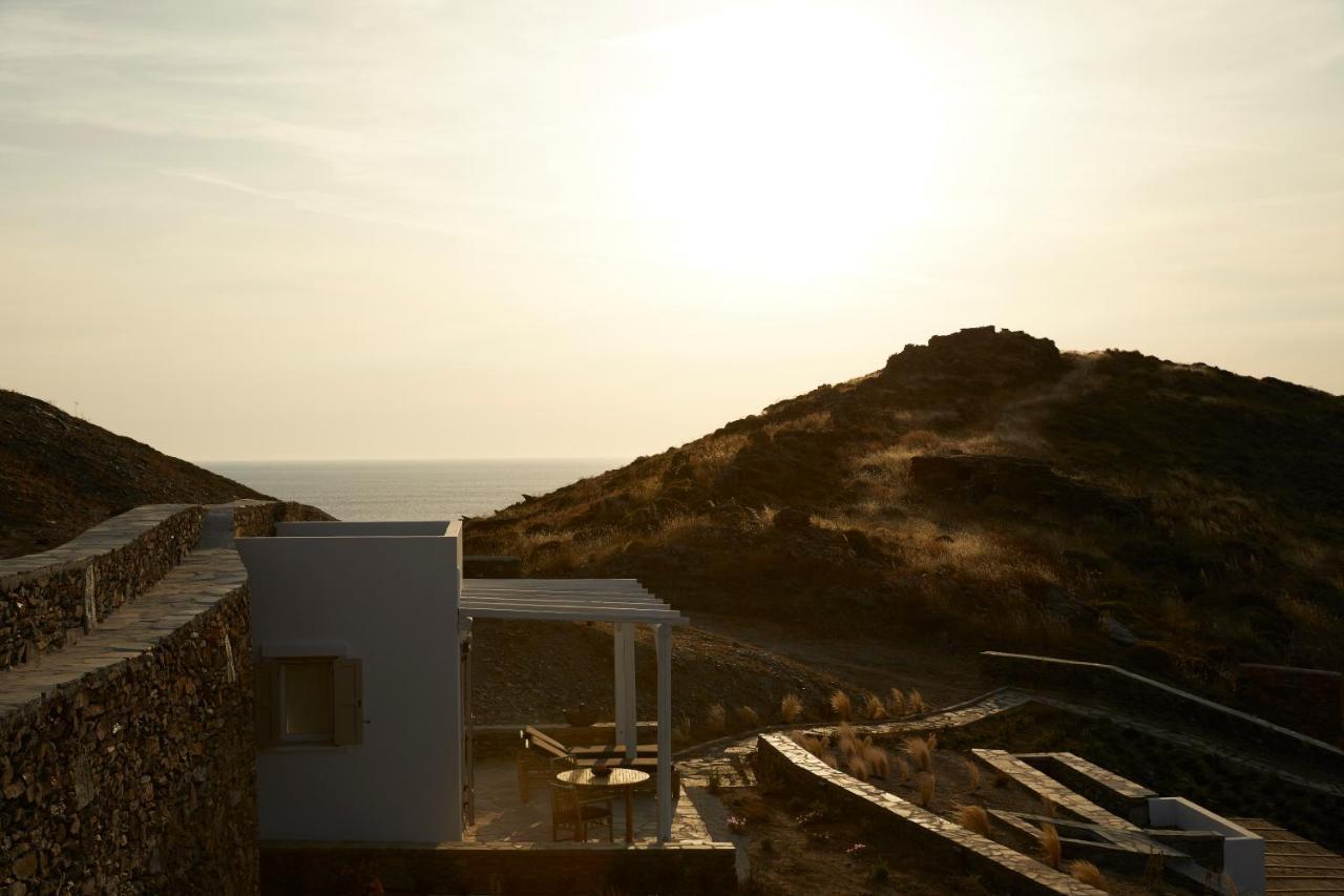 Stimata Hotel Kythnos Bagian luar foto