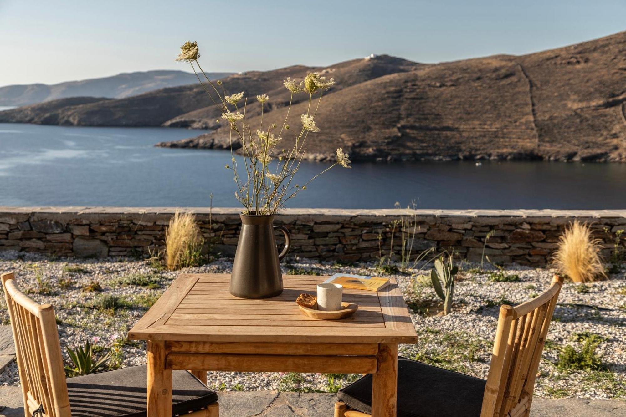 Stimata Hotel Kythnos Bagian luar foto